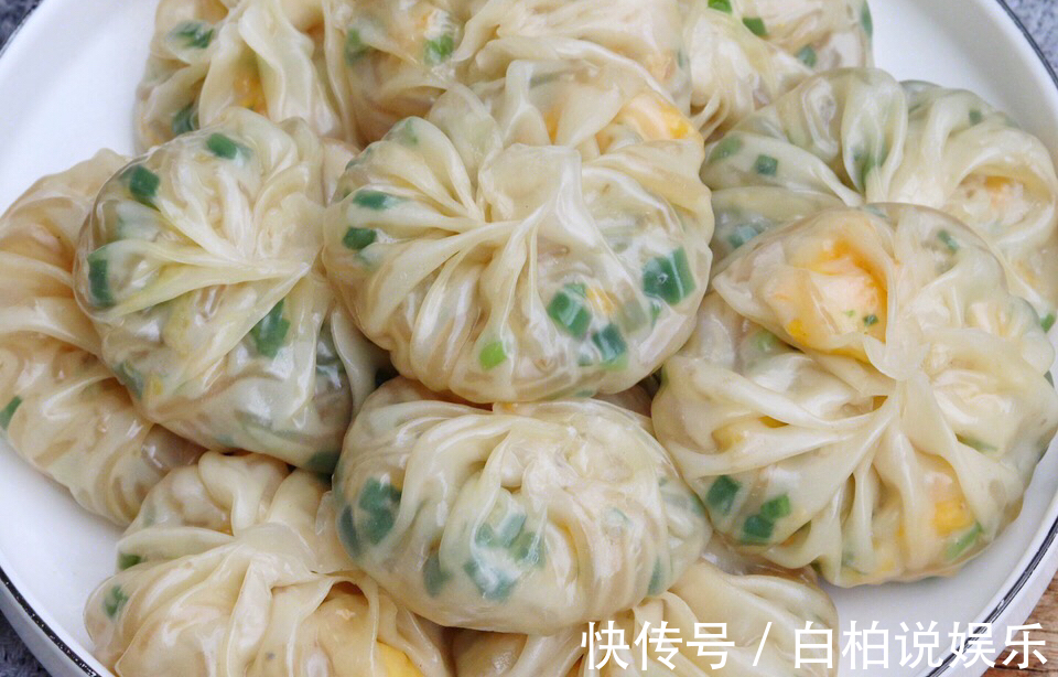 分享懒人韭菜粉丝包的做法，皮薄馅大，超鲜美，一口一个，太香了