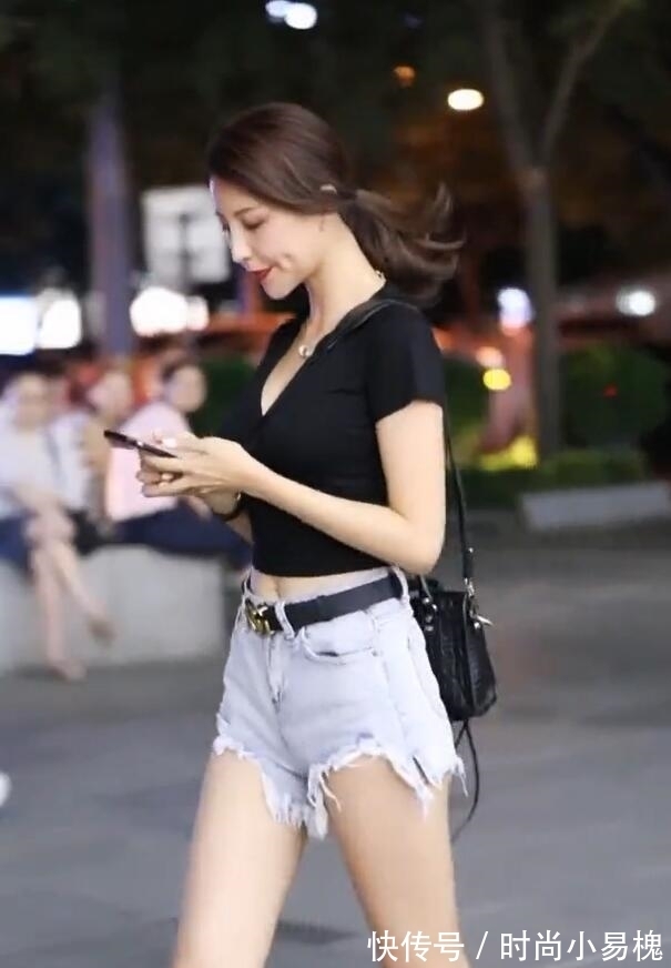 美丽的人 干净清雅的穿搭,如一阵扑面而来的清风!