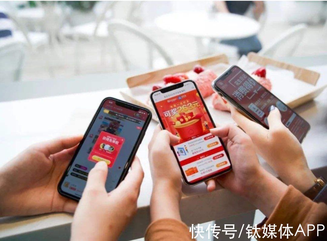 互联网时代|抢红包是就地过年的仪式感吗？