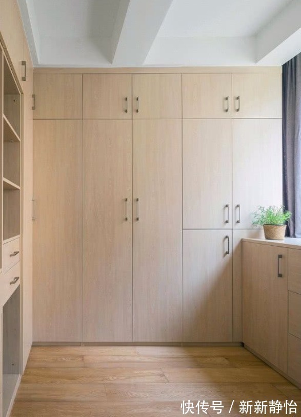 玄关|入住新房才知道,装修越简单才会越耐看,像我家这样装才不易过时