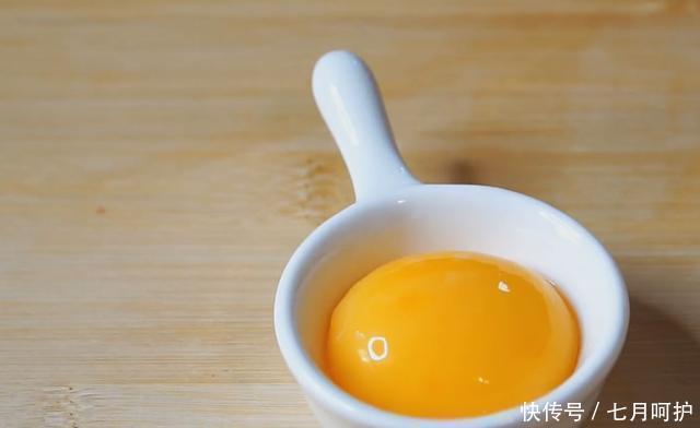 懒人版黄金酥包,做法简单、味道不简单,好吃好看没商量