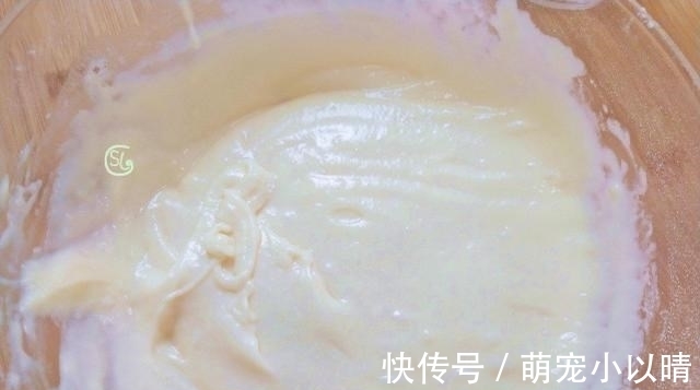 爱吃蛋糕,要学会这个懒人做法,搅一搅就可以,暄软又香甜,好吃
