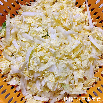 厨娘教你一招巧做无泡菜版“泡菜豆腐汤”