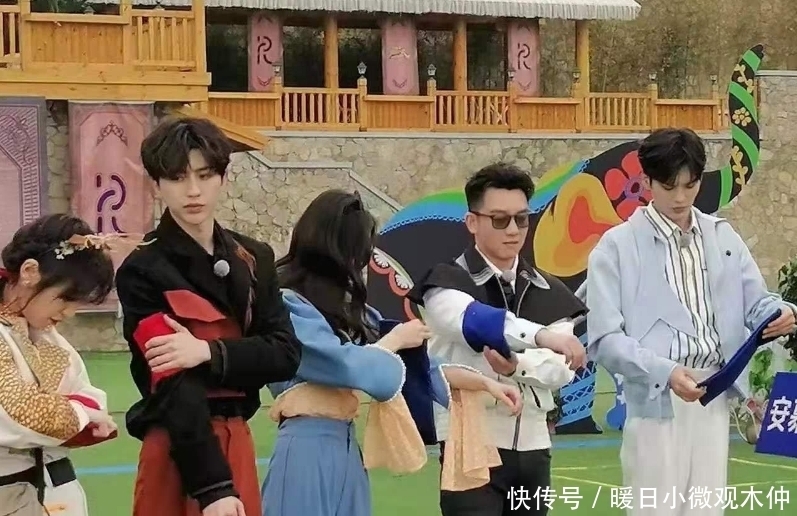 郑恺济南录制跑男,全程都在追苗苗,网友表示这期录制太甜了