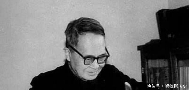 钱钟书的《猫》,讽刺半个文坛,林徽因欲哭无泪,张爱玲无可奈何