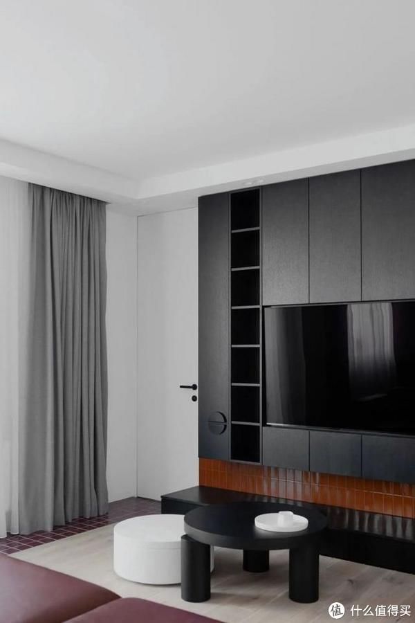 杭州|杭州95后女孩花光积蓄，买下55㎡公寓，全屋极简风，这才叫独立女士！