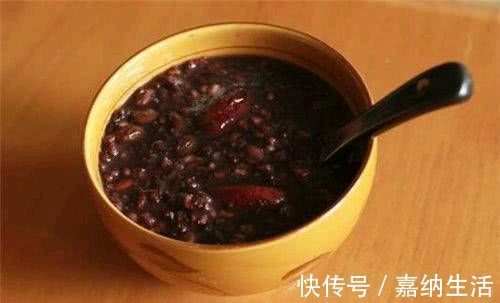 长生不老药|这种食物是白发的长生不老药它每吃三到五次又黑又亮又年轻