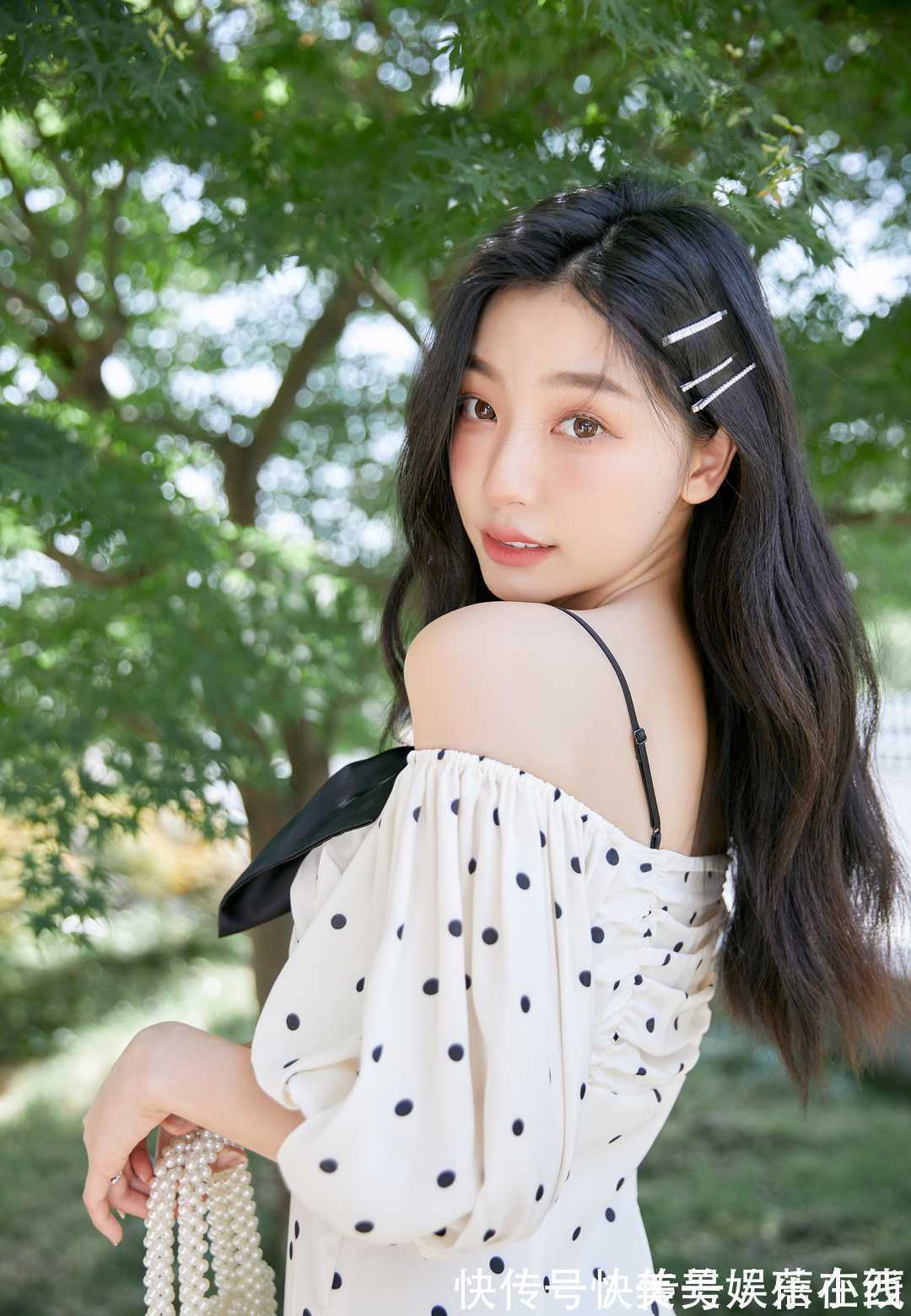 圆脸 秋季发型别乱剪!这几款高颜值刘海了解一下,谁试谁好看!