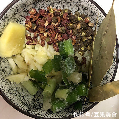 鲜掉眉毛的美味家常菜#清香麻爽秒入魂#麻辣香锅