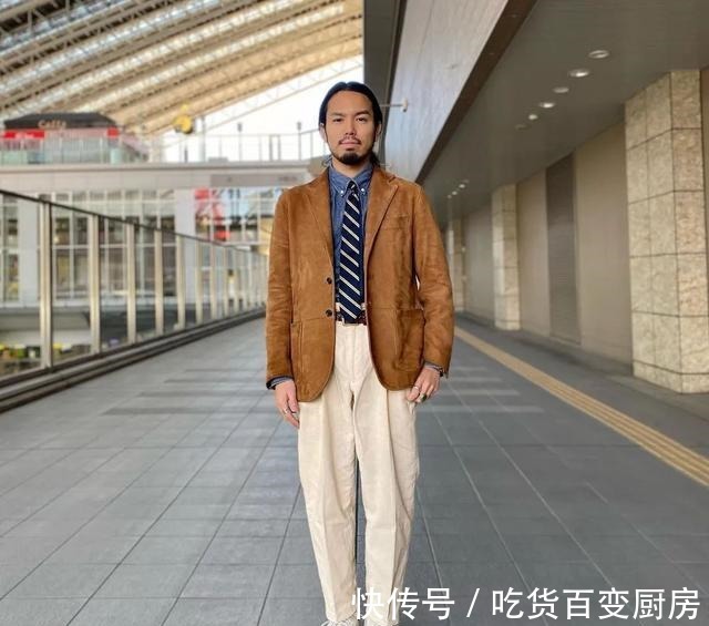 white 到底是什么人,敢穿白皮鞋!