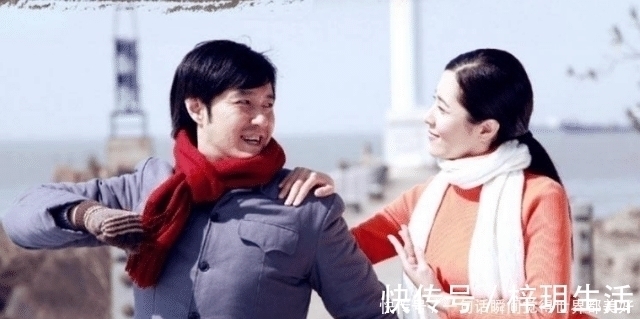 亲姐弟|父母不在了,成家的姐姐不管我,没了父母后“亲姐弟不如远亲”