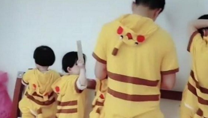 老大|“全网最怂奶爸”带4娃面壁,网友:五个同姓的干不过一个做饭的