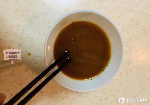 保鲜膜|2个土豆这样做,简单方便,绵软滑嫩,越吃越想吃,根本停不下口