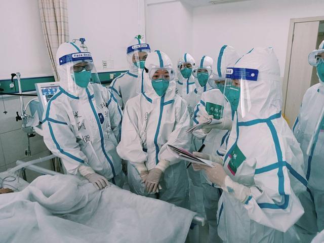 心理健康|遭遇德尔塔:一线抗疫专家谈感染者救治情况