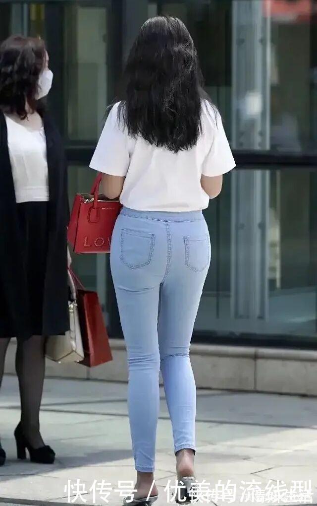 时髦|“胯宽”不要穿裙子,何不尝试高腰牛仔裤,时髦显瘦还好看!