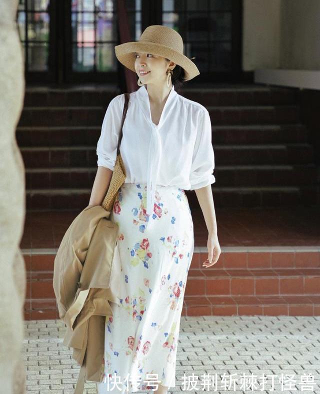 夏季穿白衬衫太out不,看三木博主穿白衬衫特时髦,美出新高度
