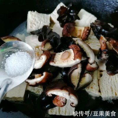 这红烧冻豆腐连吃3天了！明天还想吃