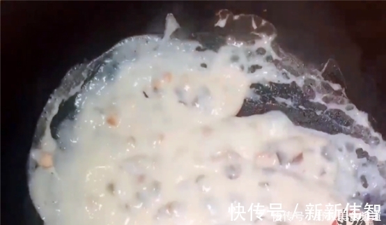 孩子|把牛奶倒入锅中一搅一压,出锅比奶酪还香,孩子吃一次就念念不忘