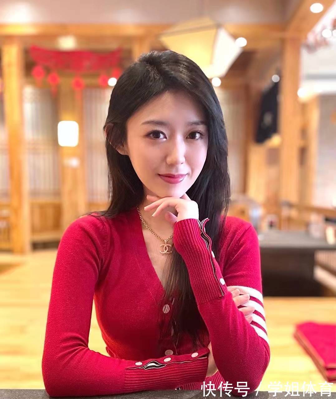 播音系|高诗岩女友现身赛场!张镇麟女友晒新照,两人是大学同学即将毕业