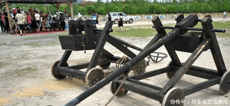 最早期|五花八门的古兵器, 最后一张图颠覆了人们的三观