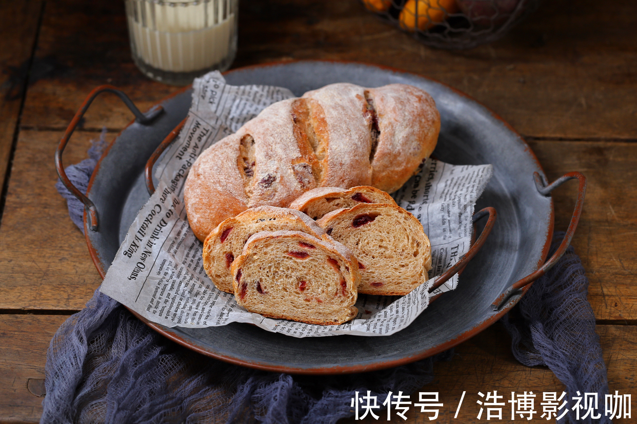 终于找到面包最省力的做法了,不用揉面、不加黄油,照样松软无比