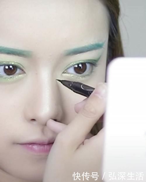 漂亮女生仿妆青蛇,开始一看就有水平,结果这也太有韵味了吧