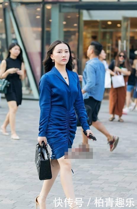 美女穿|优雅女人味的美女们,依旧有一种时尚质感!