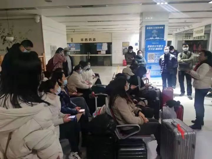宁波市|杭州队已抵甬开展核酸采样！星夜集结500余名医务人员紧急驰援宁波