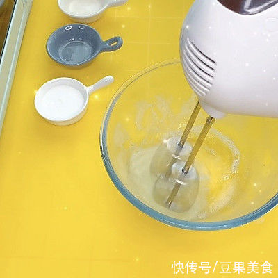 不开裂，不回缩，不塌陷的纸杯蛋糕来啦