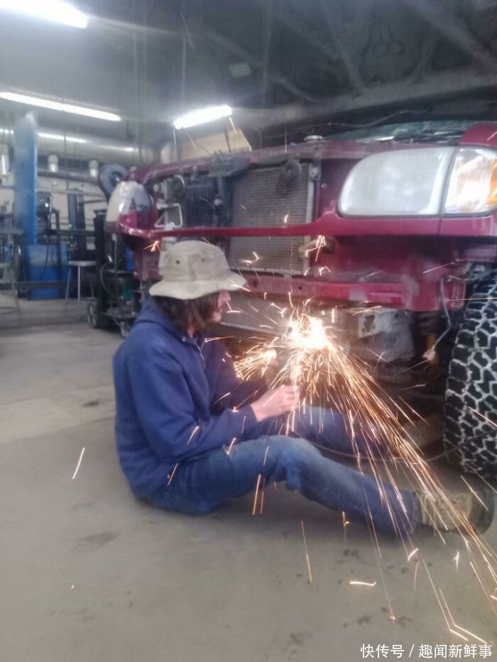 艺高人胆大|盘点20位艺高人胆大的人,这事只能中午干,不然全村去你家吃饭