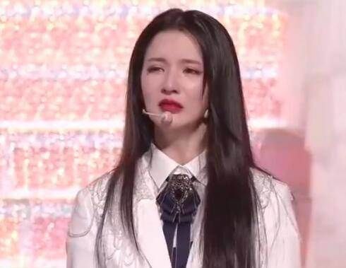 创造营徐艺洋卡第八未出道令人意难平,刘些宁下台后哭到崩溃,艺些cp拆伙