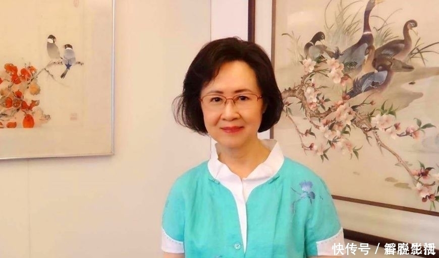 穿搭|琼瑶阿姨老的优雅,刺绣外套配短发端庄典雅,衣品如人品一样大气