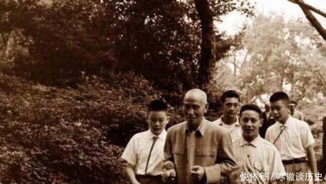 反驳|蒋介石“念错”了一个字,没人敢反驳,字典也跟着迁就!