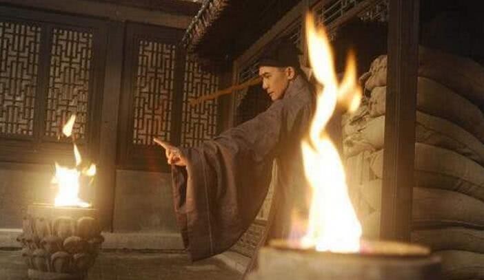 民间|二郎神杨戬到底是谁?民间相关传说很多,有1种说他是一名太监