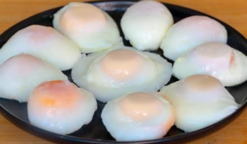 温水|煮荷包蛋,有人开水下锅,有人温水下锅多加1步,个个滑嫩圆溜