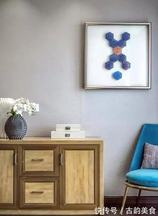 档次|都2021年了，快把瓷砖踢脚线换了吧！这几款颜值、档次强百倍