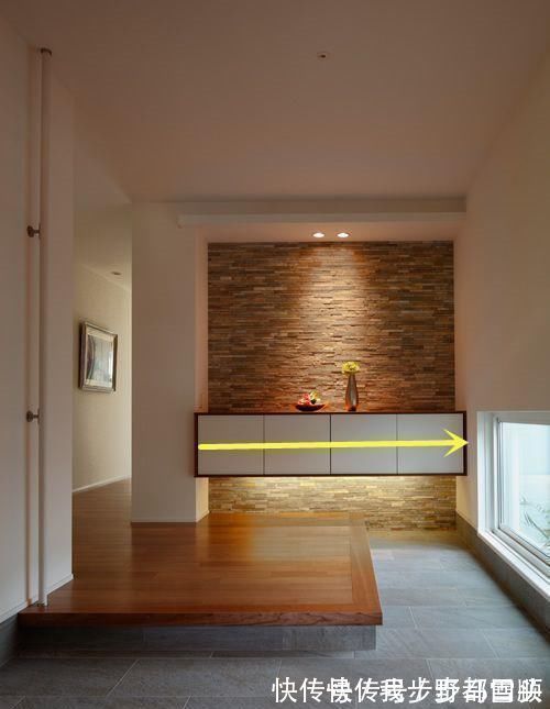 玄关处|日本的玄关设计太值得学习了，下沉5公分，柜子一半悬空一半落地