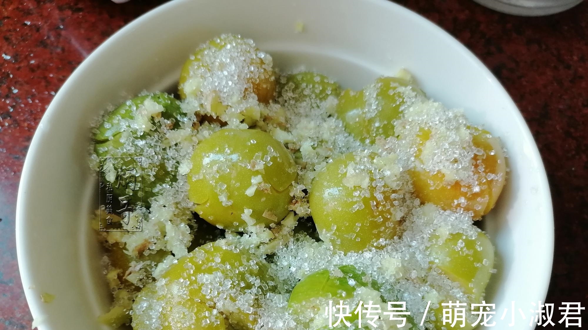 秋天,这水果见了我就买,剁点生姜拌一拌,看着就口水横流!