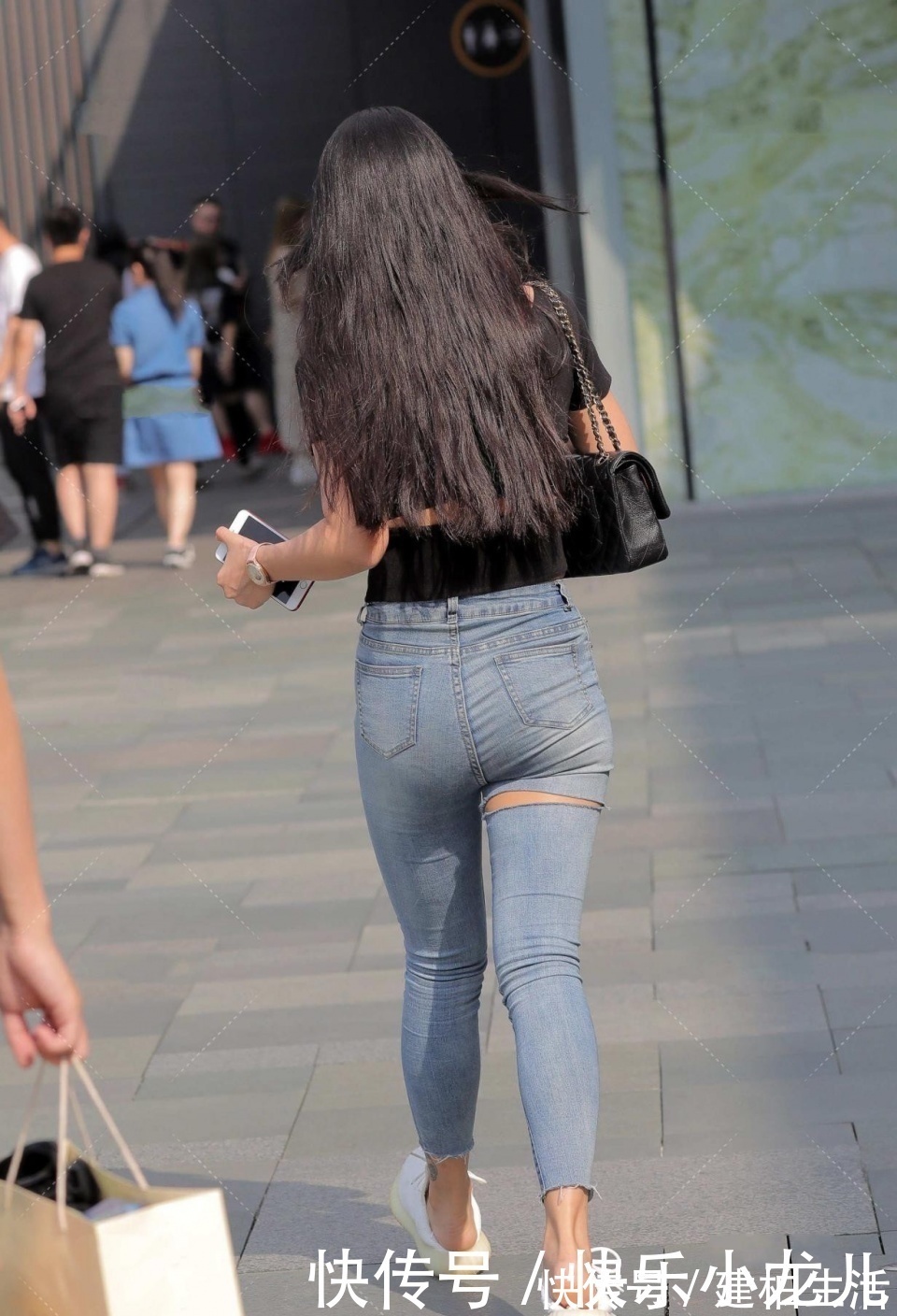 高跟鞋 它是如此美丽,高贵的气质,让我想保护她,一起吃个饭吧