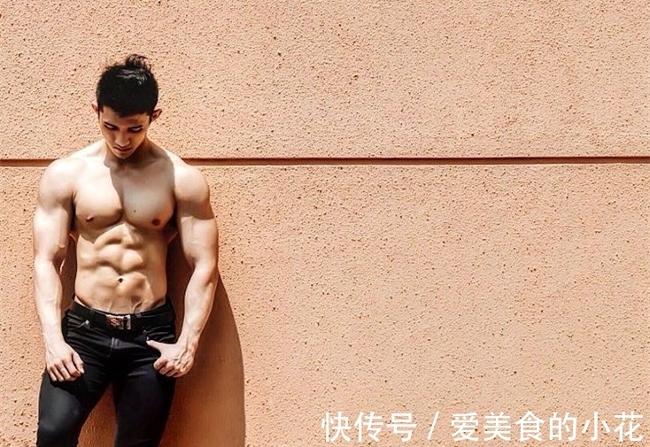 健身房|性感男神:肌肉型男强势来袭,精心雕琢的人鱼线尤其迷人!