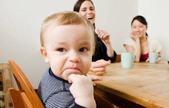长牙|孩子长牙时难受怎办 不停哭闹如何处理