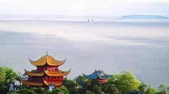 王维&孟浩然最经典的一首诗,其中两句气势雄浑,惊艳了整个诗坛