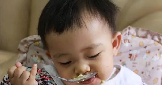 儿科医生呼吁常见的3种早餐,脾虚又积食,尤其第一种,别坑娃