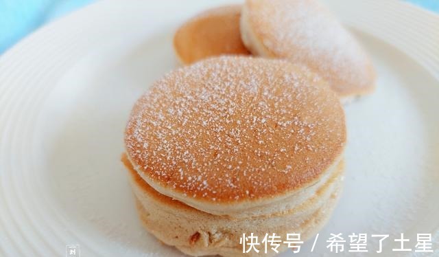 蛋糕|用平底锅也能做蛋糕，做法简单松软可口，孩子抢着吃！