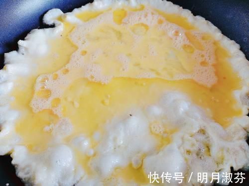 萝卜馅饺子|萝卜馅饺子，是焯水还是直接包，只要这步做对了，鲜嫩多汁又好吃