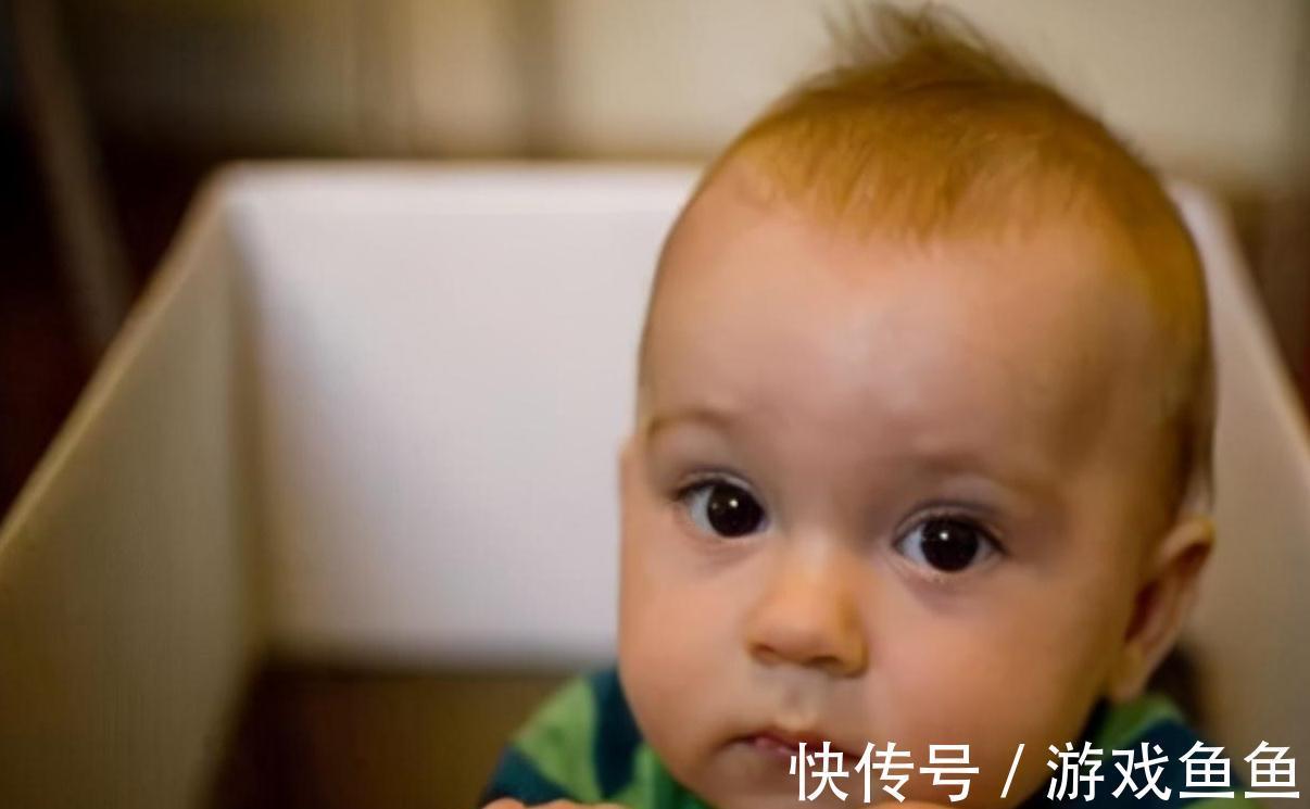 道德观|小婴儿天生具备道德观?别小瞧娃的4个行为,要好好守护他