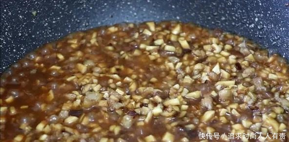 炸酱面怎么做美味呢厨师长教你技巧,做出来酱香浓郁特别好吃