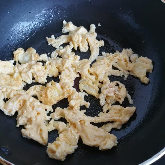 营养|丝瓜鸡蛋菌菇汤，夏日的清淡美味营养汤