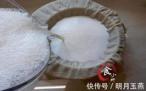 自制豆腐脑，几乎无失败，冬季早上喝一碗热乎乎的豆腐脑，太舒服