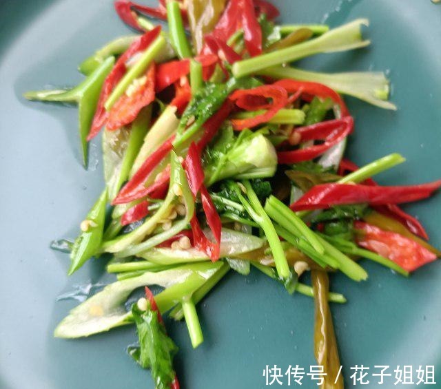 爆炒猪肝|泡椒爆炒猪肝,香嫩可口,美味下饭!